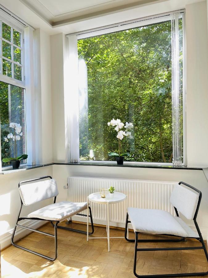 Aday - Aalborg Mansion - Open Bright Apartment With Garden Экстерьер фото