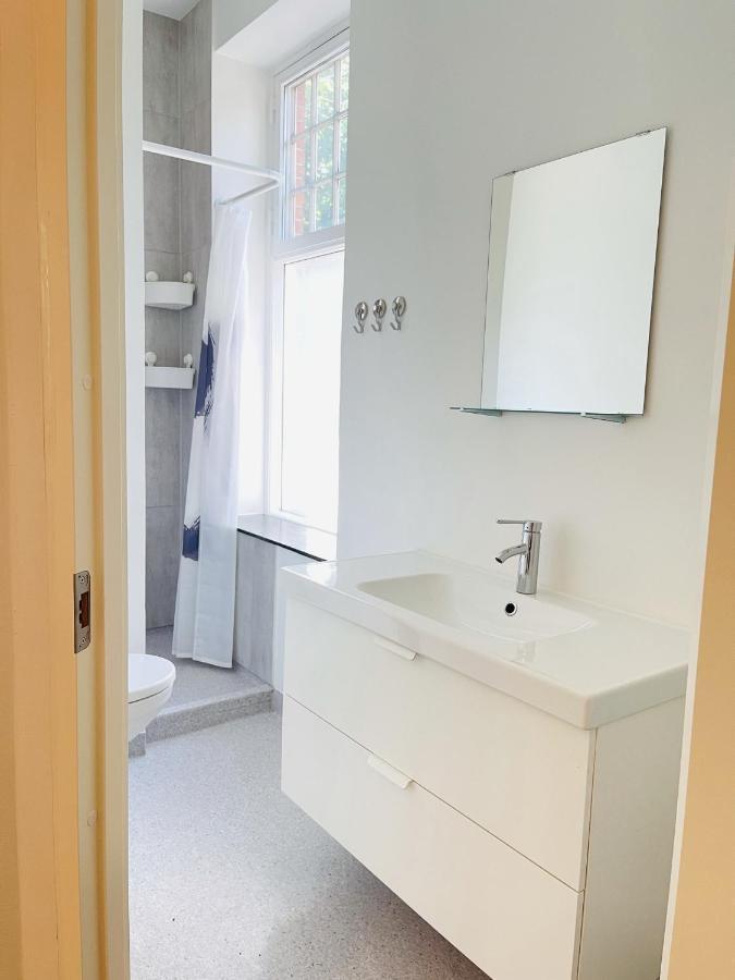 Aday - Aalborg Mansion - Open Bright Apartment With Garden Экстерьер фото