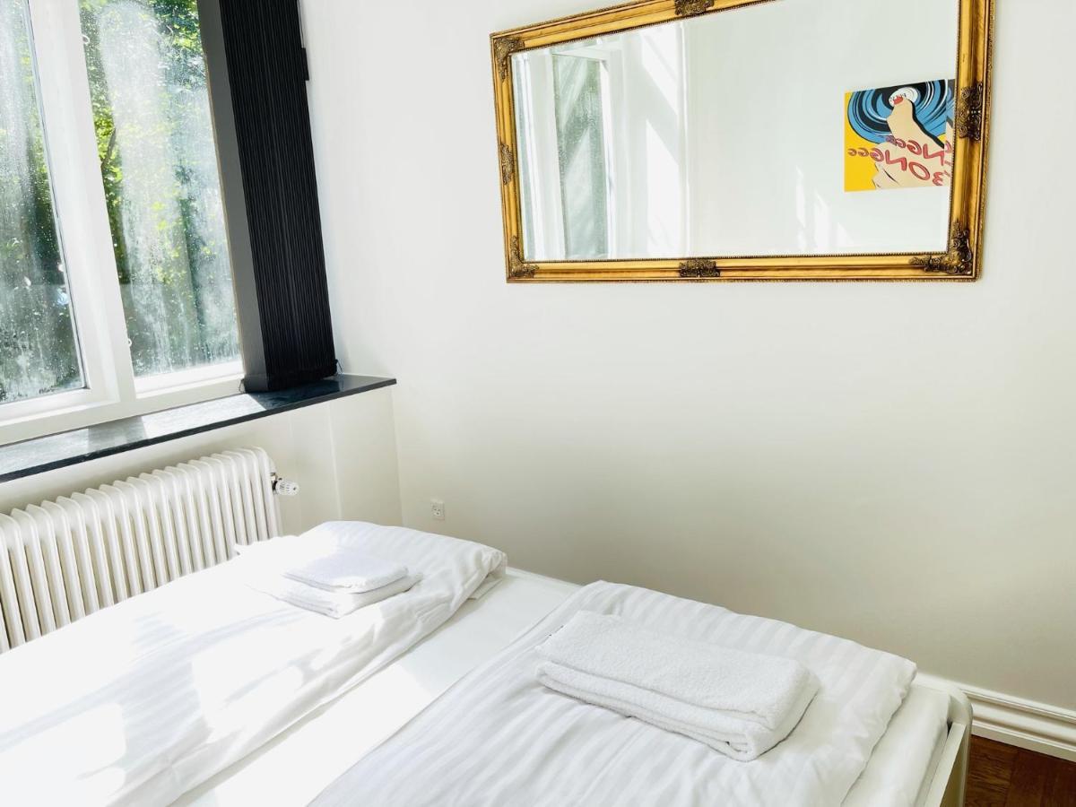 Aday - Aalborg Mansion - Open Bright Apartment With Garden Экстерьер фото