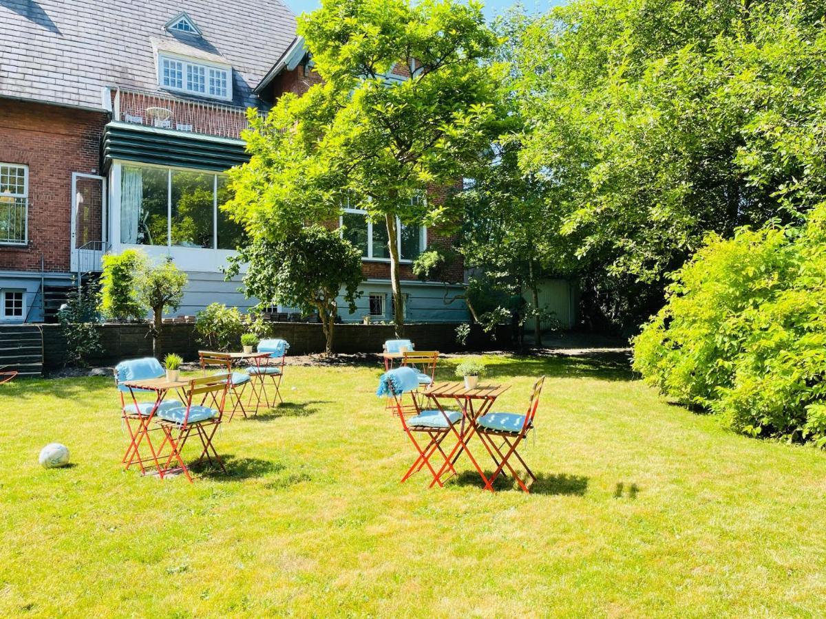Aday - Aalborg Mansion - Open Bright Apartment With Garden Экстерьер фото